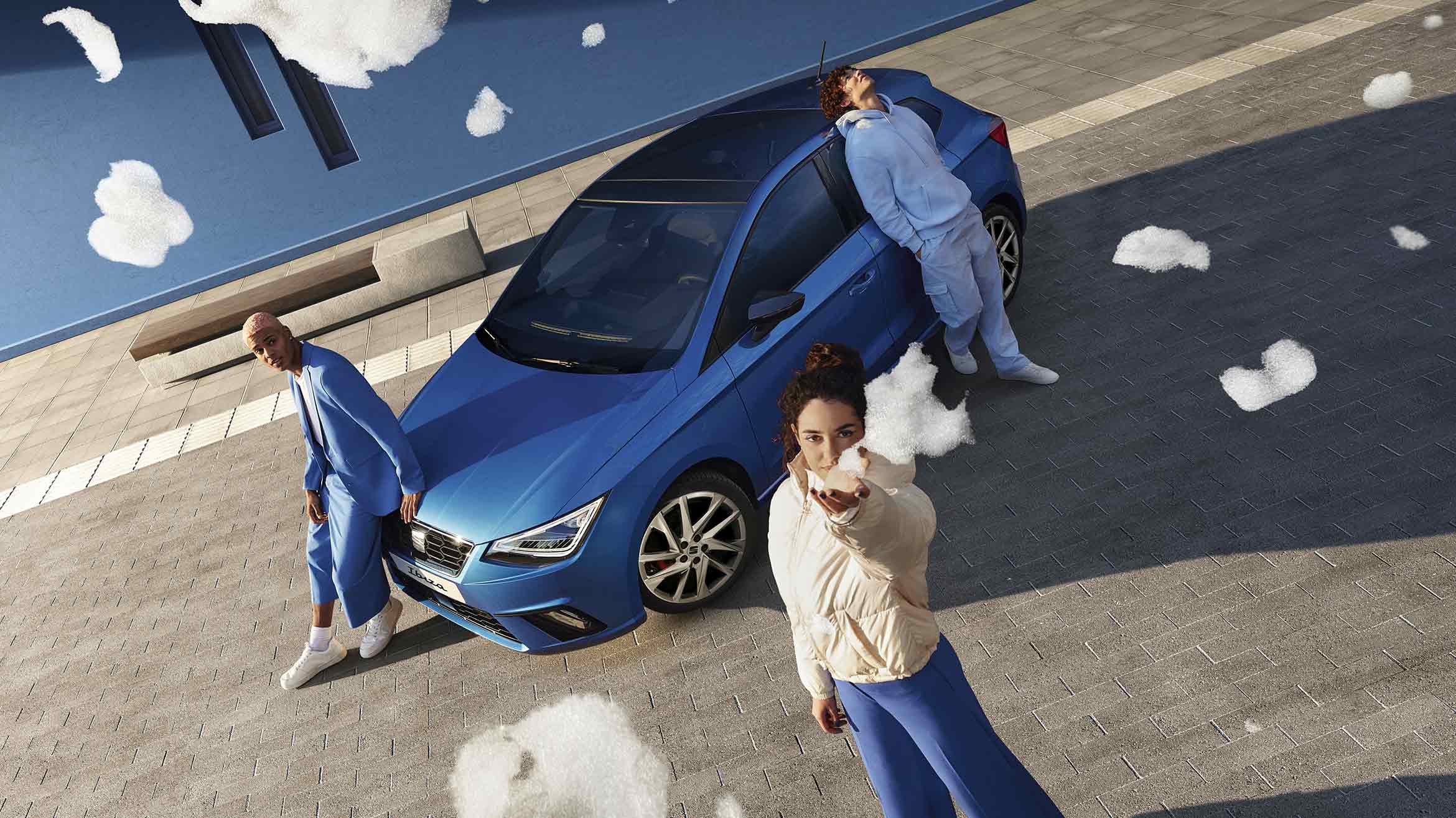 Rastreador Vehicular y Monitoreo de Flota / BLE 5.0 y GNSS / LTE CAT1 y LTE-M con Respaldo 2G / GNSS U-blox / MiKado IP54 / -20 °C a +40 °C / Acelerómetro de 3 Ejes / Suministro 9-32 V / Batería Interna